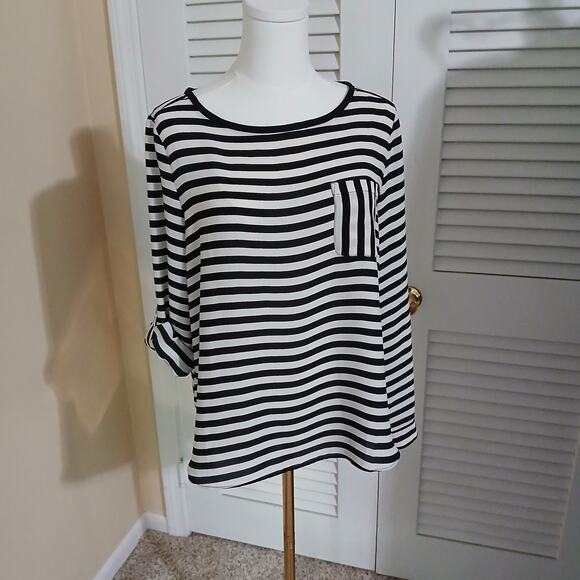 Ann Taylor LOFT medium petite adjustable sleeve black and white tunic easy care - Picture 3 of 12